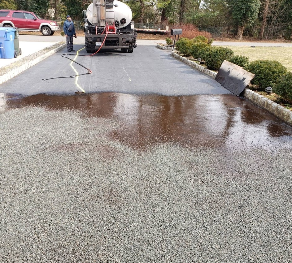Expert Asphalt Driveway Paving in Medford, NY