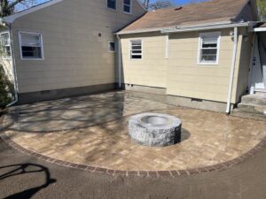 How to Choose the Best Hardscaping Contractor in Suffolk County, NY