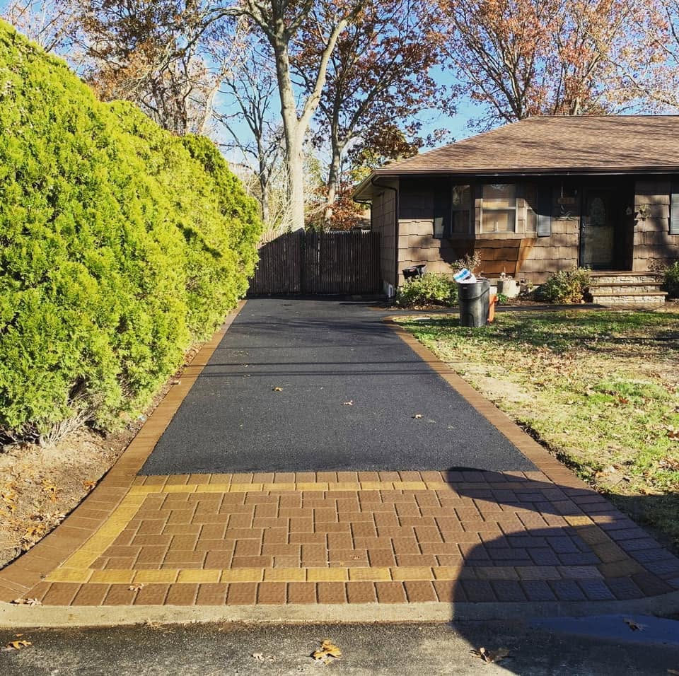 How Much Does Driveway Paving Cost in Suffolk County, NY? | Island Driveways & Patios