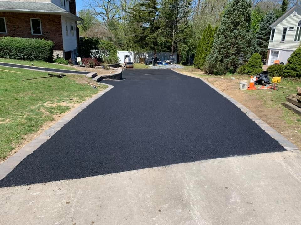 How Much Does Driveway Paving Cost in Suffolk County, NY? | Island Driveways & Patios