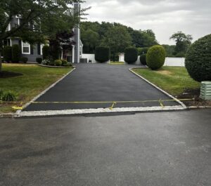 How Long Does an Asphalt Driveway Last in Suffolk County, NY?